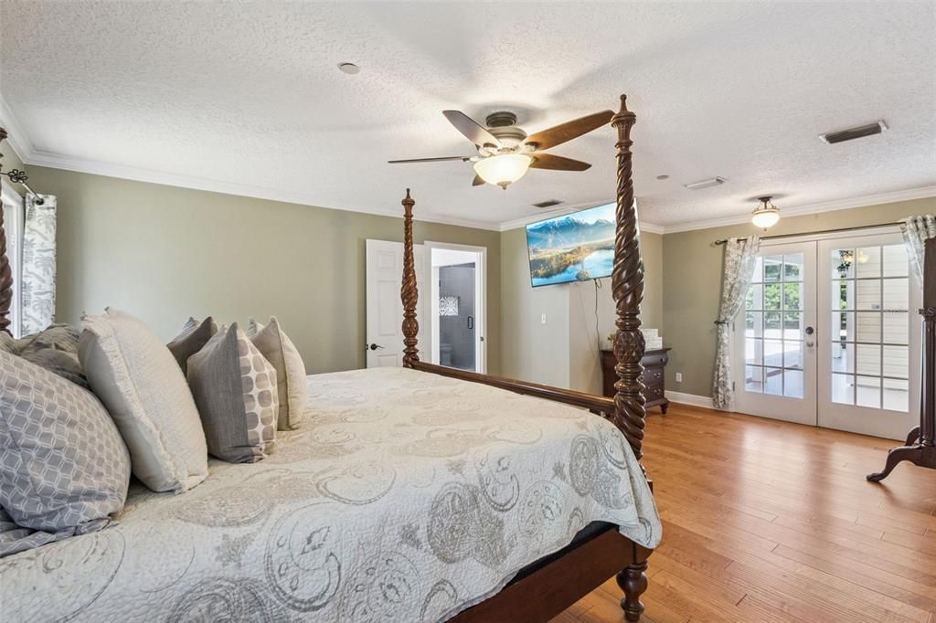 For Sale: $1,095,000 (4 beds, 3 baths, 3414 Square Feet)