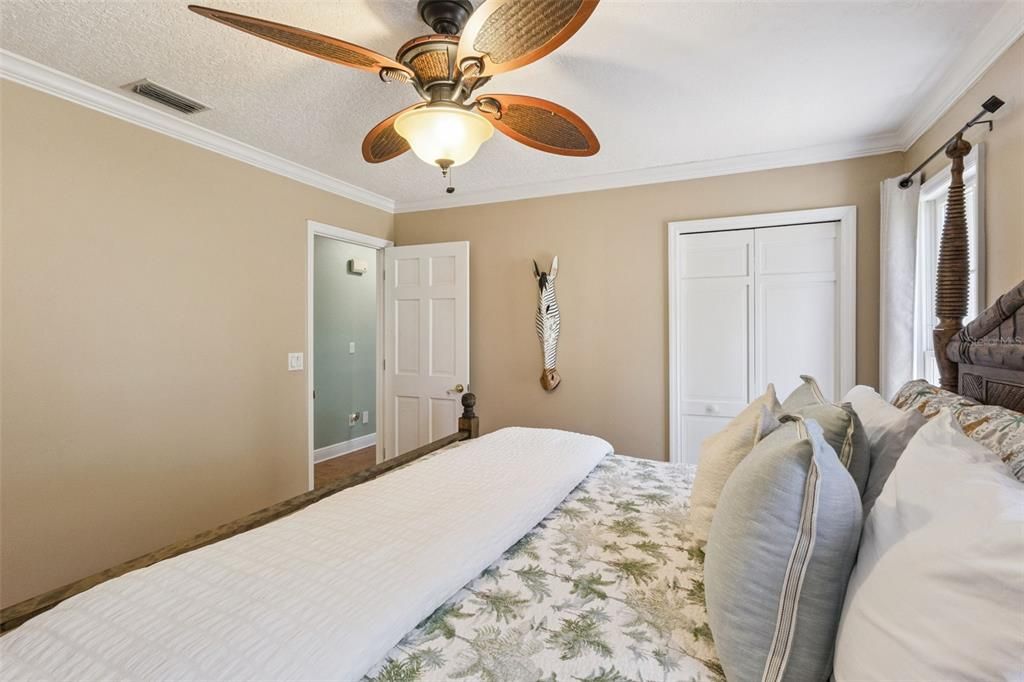 For Sale: $1,095,000 (4 beds, 3 baths, 3414 Square Feet)