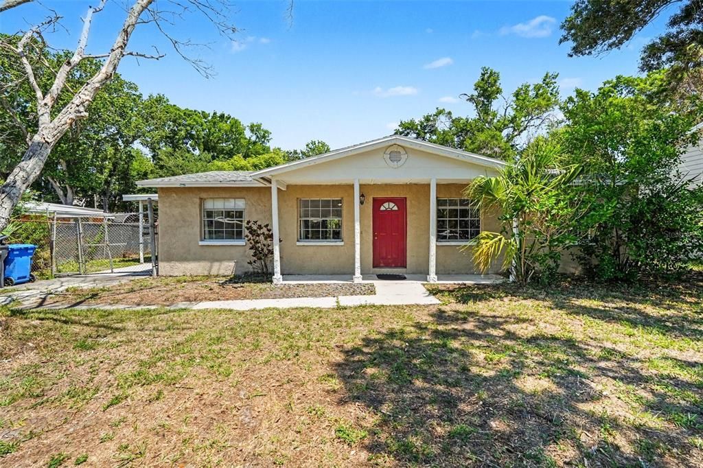 For Sale: $290,000 (4 beds, 2 baths, 1239 Square Feet)