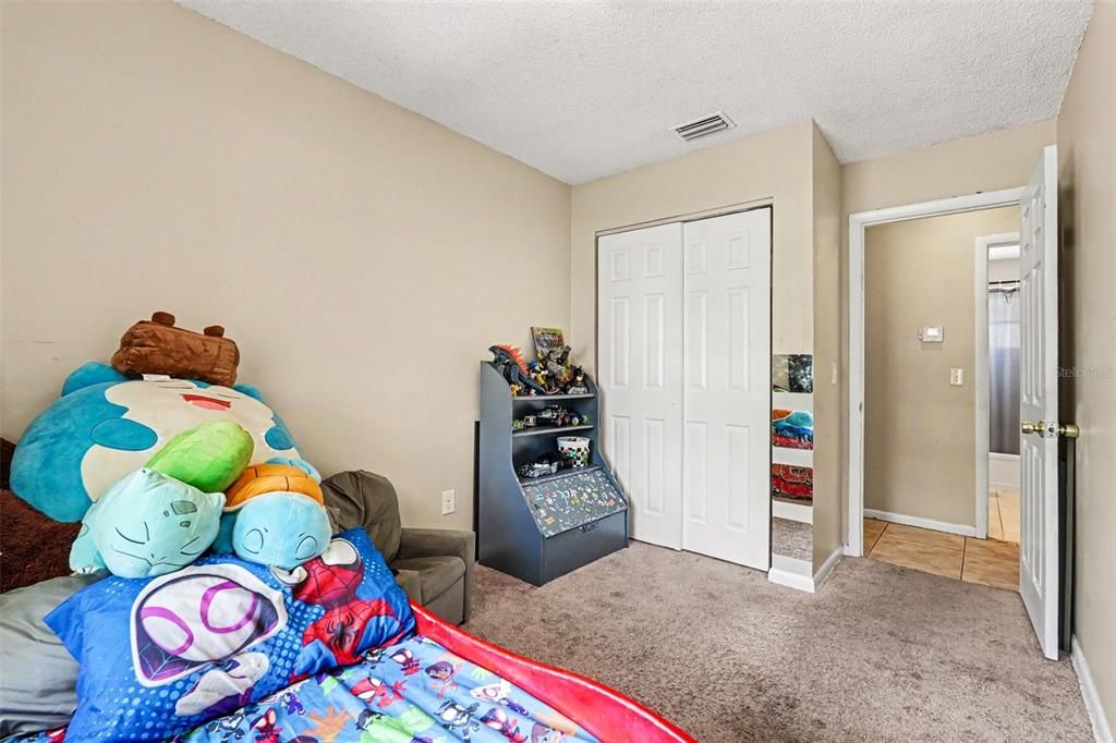 For Sale: $290,000 (4 beds, 2 baths, 1239 Square Feet)