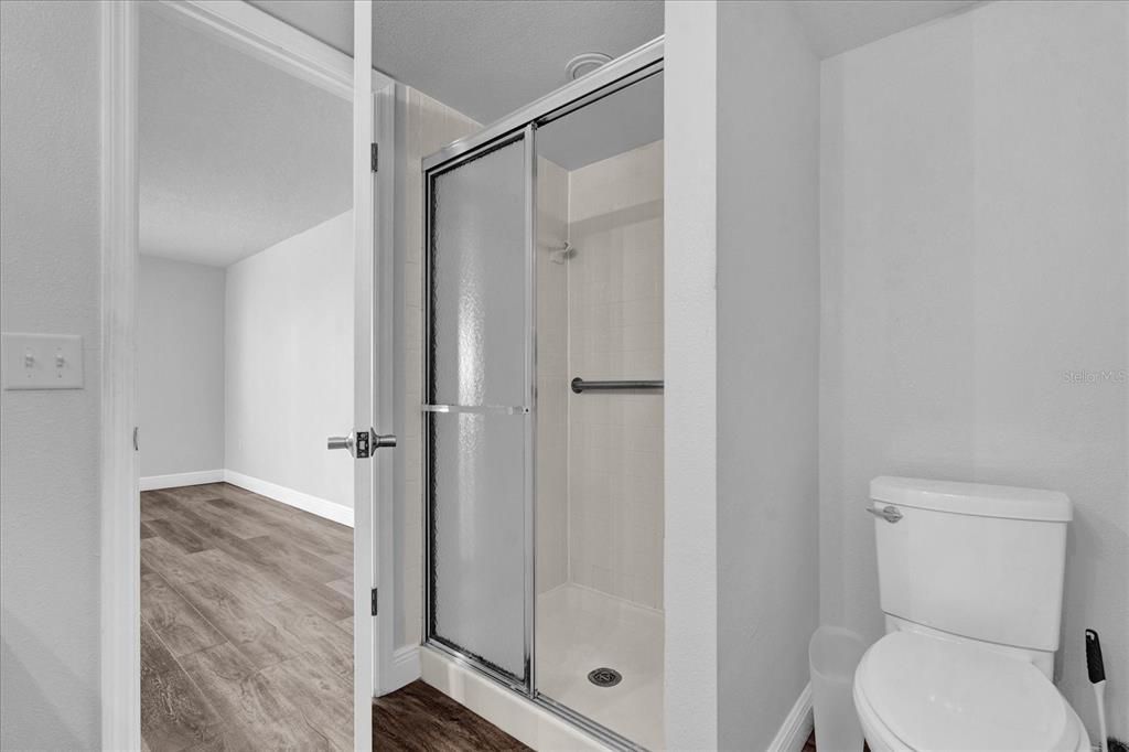 For Rent: $2,475 (2 beds, 2 baths, 1215 Square Feet)