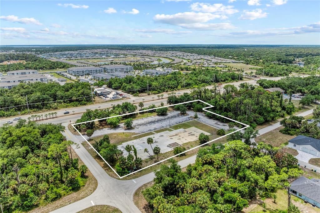 На продажу: $2,500,000 (2.21 acres)