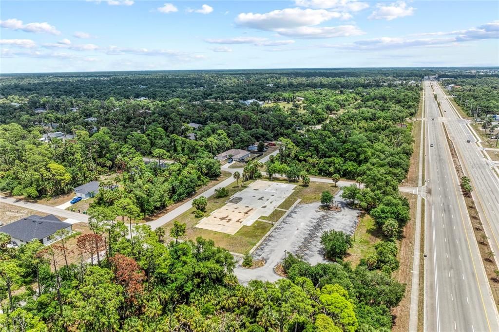 На продажу: $2,500,000 (2.21 acres)