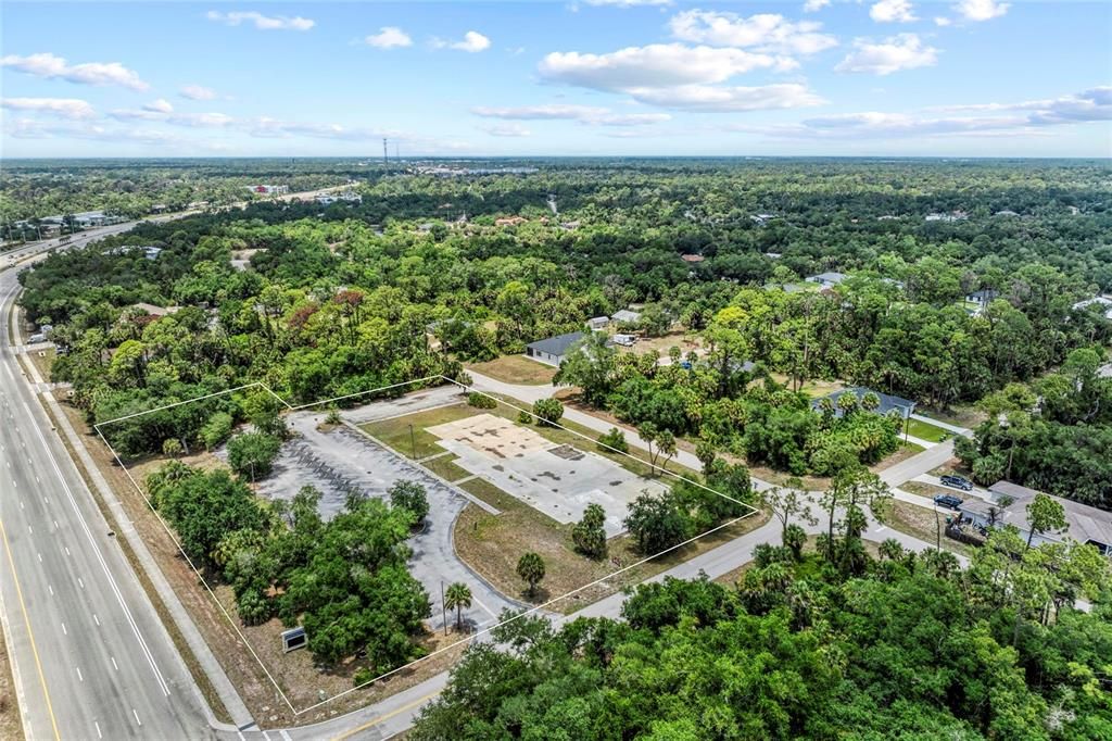 На продажу: $2,500,000 (2.21 acres)