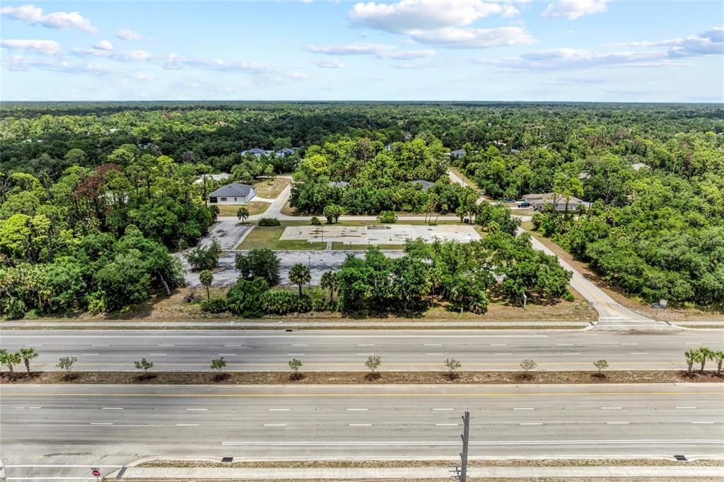 На продажу: $2,500,000 (2.21 acres)