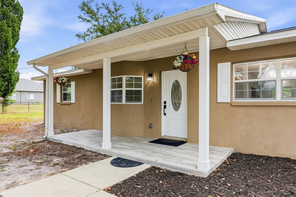 Active With Contract: $549,900 (3 beds, 2 baths, 1904 Square Feet)