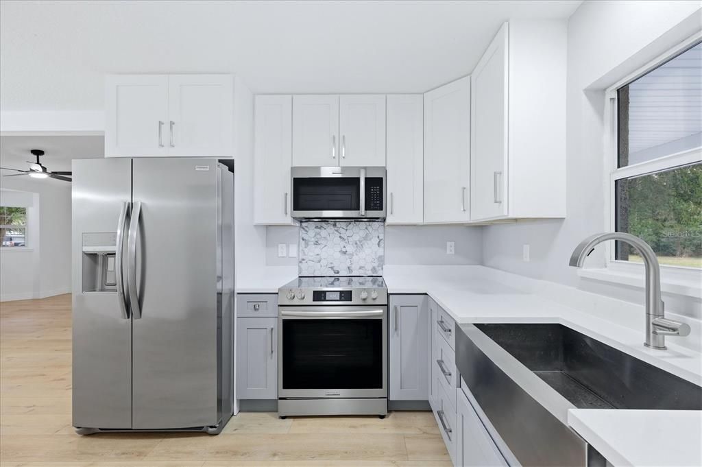 Active With Contract: $549,900 (3 beds, 2 baths, 1904 Square Feet)
