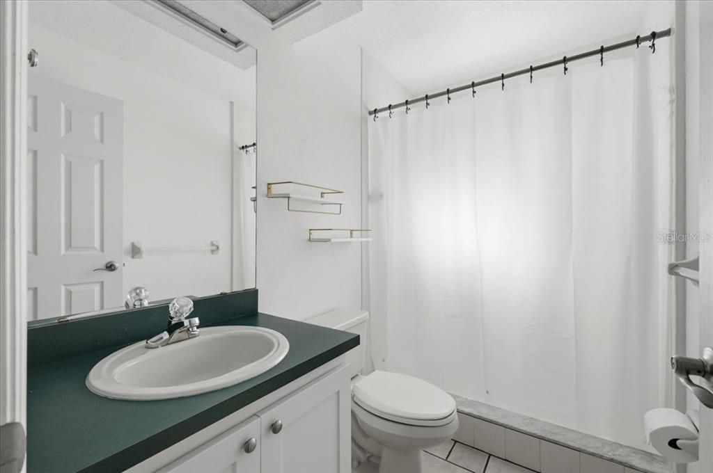 For Sale: $579,000 (5 beds, 3 baths, 2746 Square Feet)