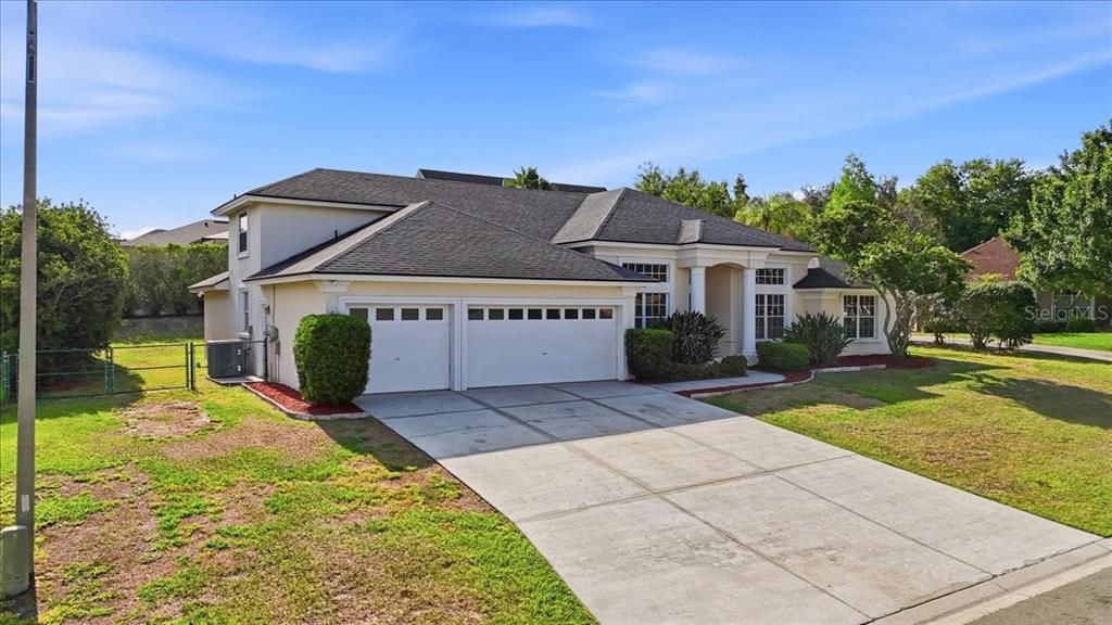 For Sale: $579,000 (5 beds, 3 baths, 2746 Square Feet)