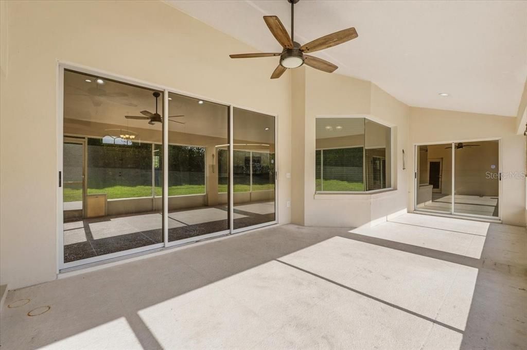 For Sale: $579,000 (5 beds, 3 baths, 2746 Square Feet)