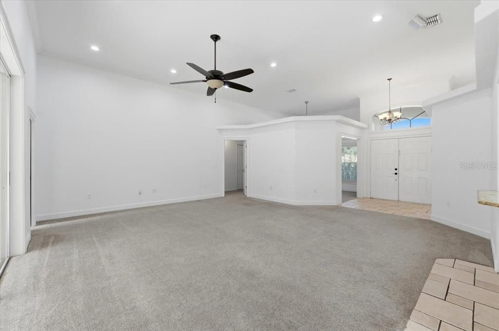 For Sale: $579,000 (5 beds, 3 baths, 2746 Square Feet)