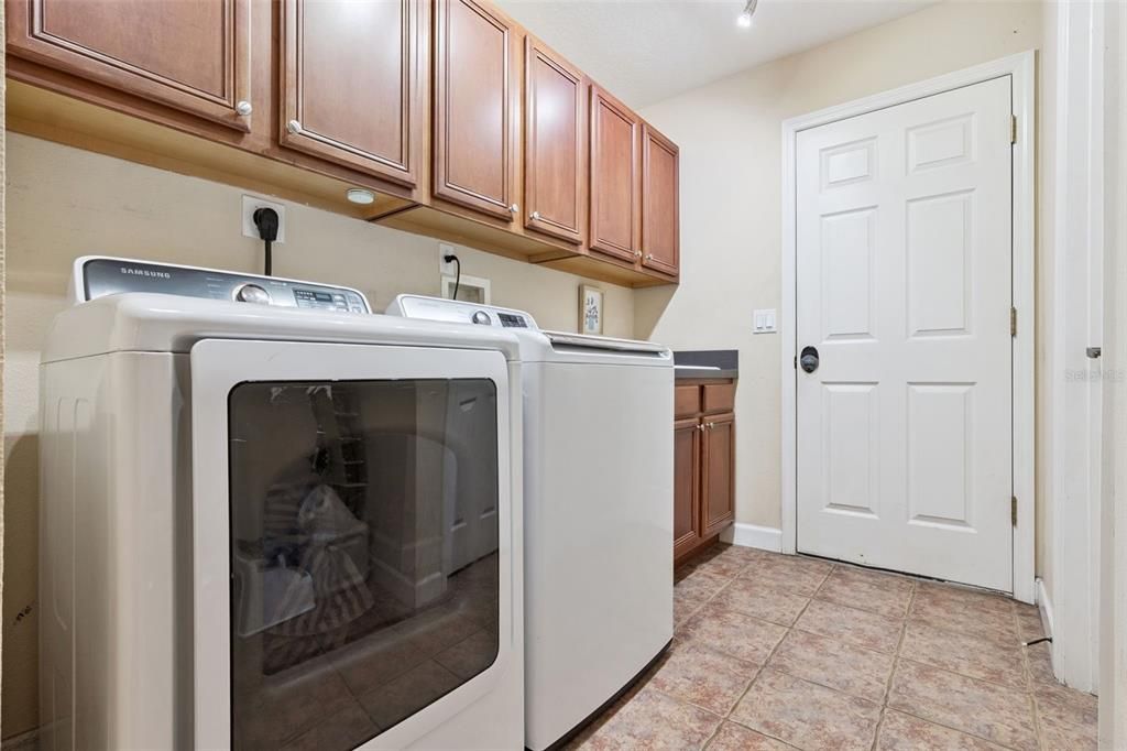 Active With Contract: $765,000 (5 beds, 4 baths, 3333 Square Feet)