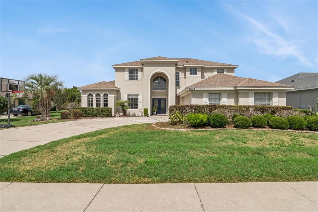 Active With Contract: $765,000 (5 beds, 4 baths, 3333 Square Feet)