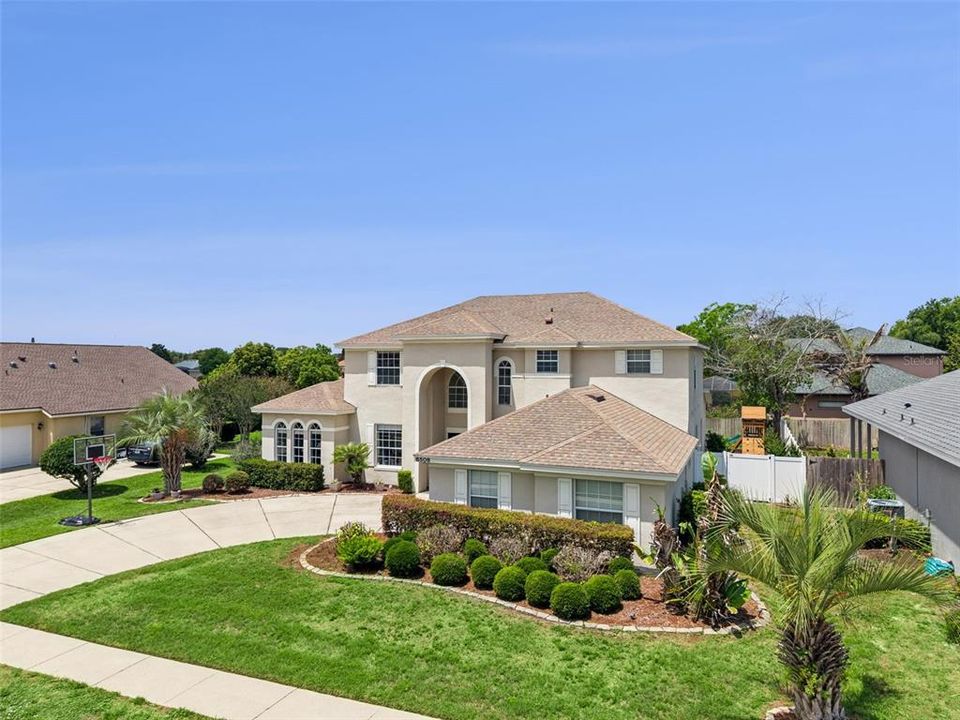 Active With Contract: $765,000 (5 beds, 4 baths, 3333 Square Feet)