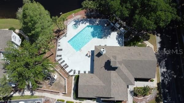 For Sale: $195,000 (2 beds, 2 baths, 1098 Square Feet)