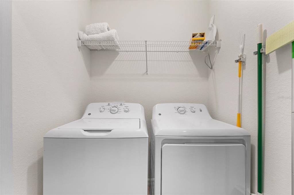 Activo con contrato: $249,000 (2 camas, 2 baños, 1142 Pies cuadrados)