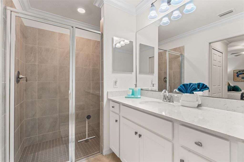 Activo con contrato: $249,000 (2 camas, 2 baños, 1142 Pies cuadrados)