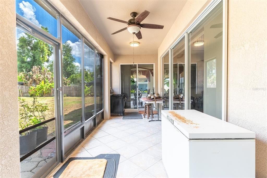 For Sale: $900,000 (6 beds, 4 baths, 4173 Square Feet)