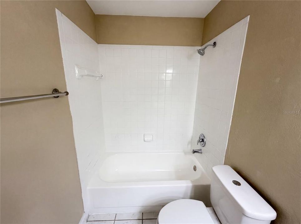 Active With Contract: $285,000 (3 beds, 2 baths, 1165 Square Feet)