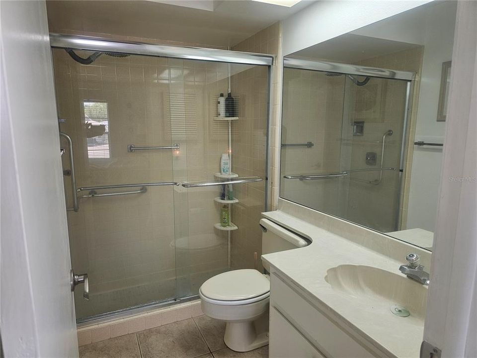 For Sale: $155,000 (2 beds, 2 baths, 1000 Square Feet)