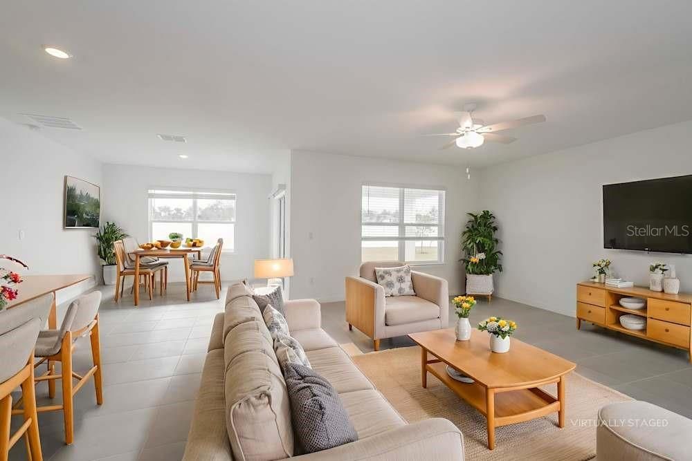 For Rent: $2,149 (3 beds, 2 baths, 1662 Square Feet)