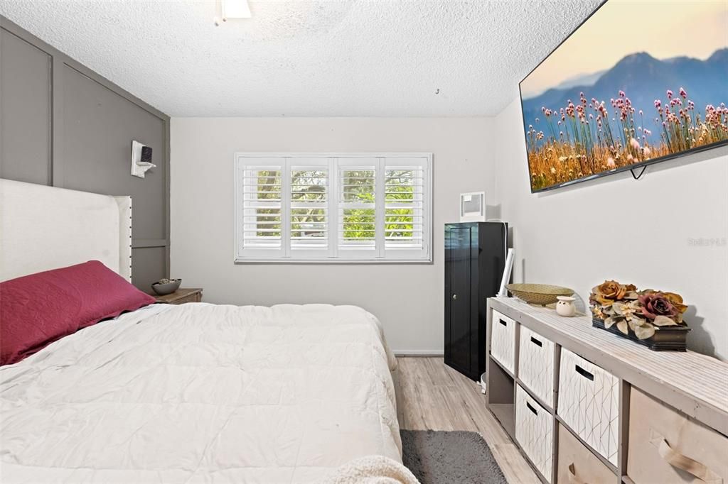 For Sale: $254,000 (2 beds, 2 baths, 1284 Square Feet)