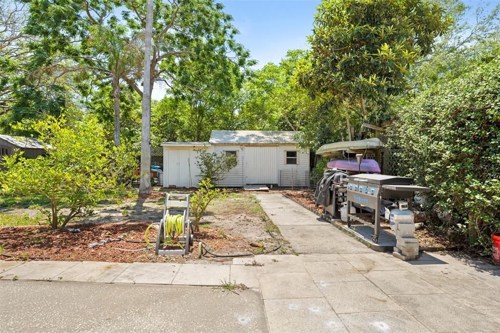 For Sale: $254,000 (2 beds, 2 baths, 1284 Square Feet)