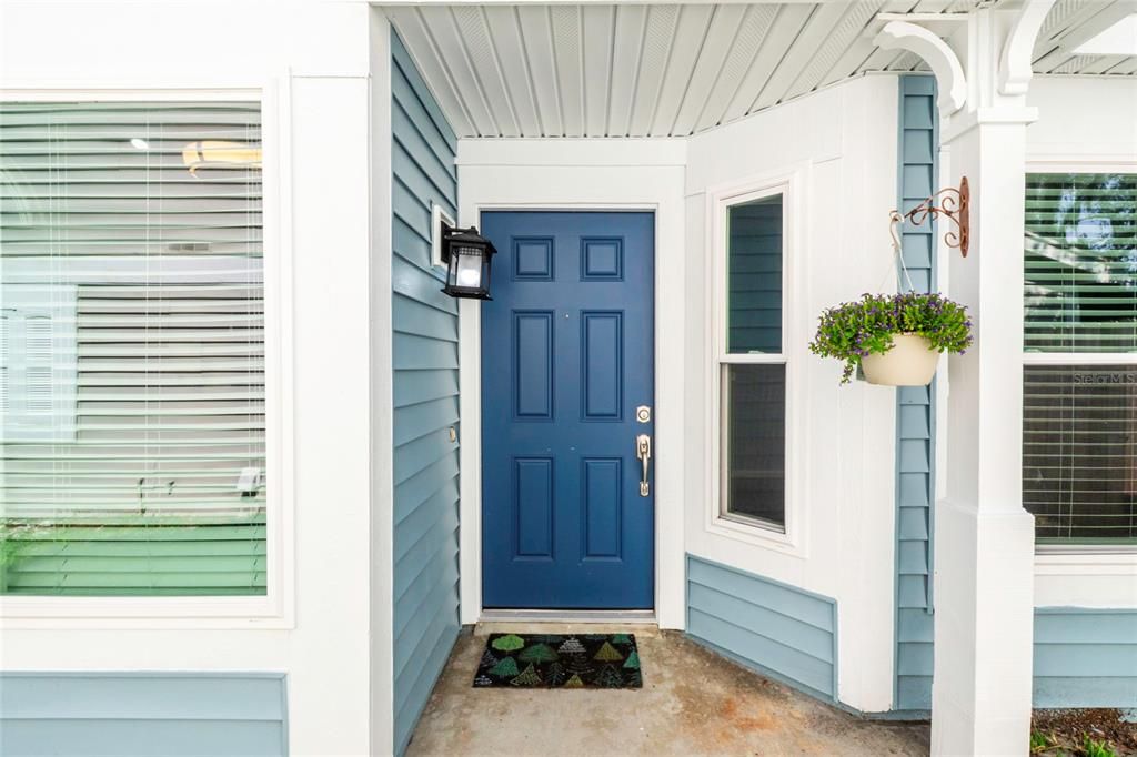 For Sale: $350,000 (3 beds, 2 baths, 1219 Square Feet)