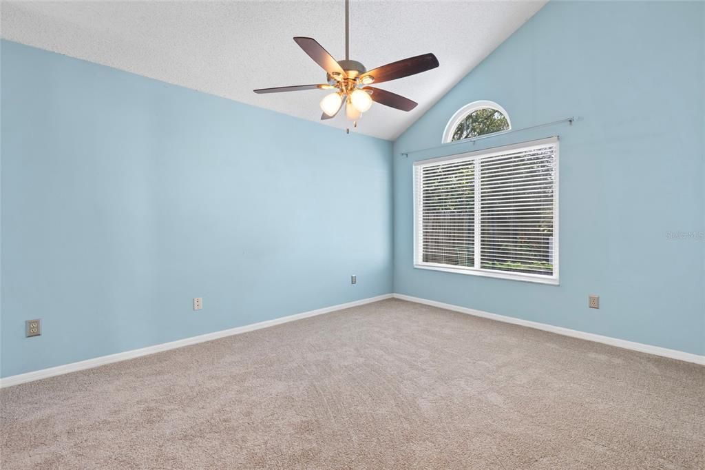 For Sale: $350,000 (3 beds, 2 baths, 1219 Square Feet)