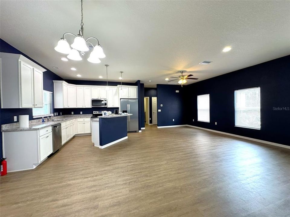 For Rent: $1,800 (3 beds, 2 baths, 1535 Square Feet)