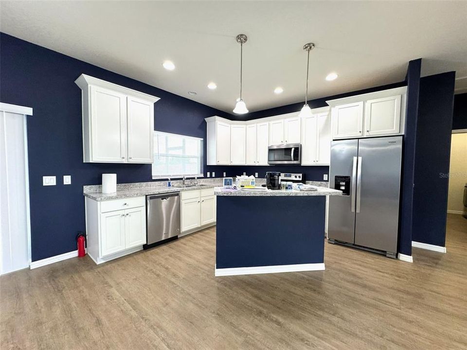 For Rent: $1,800 (3 beds, 2 baths, 1535 Square Feet)