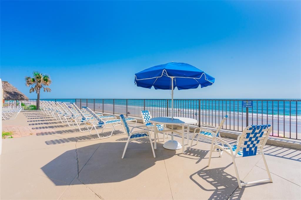 For Sale: $329,000 (2 beds, 2 baths, 1069 Square Feet)