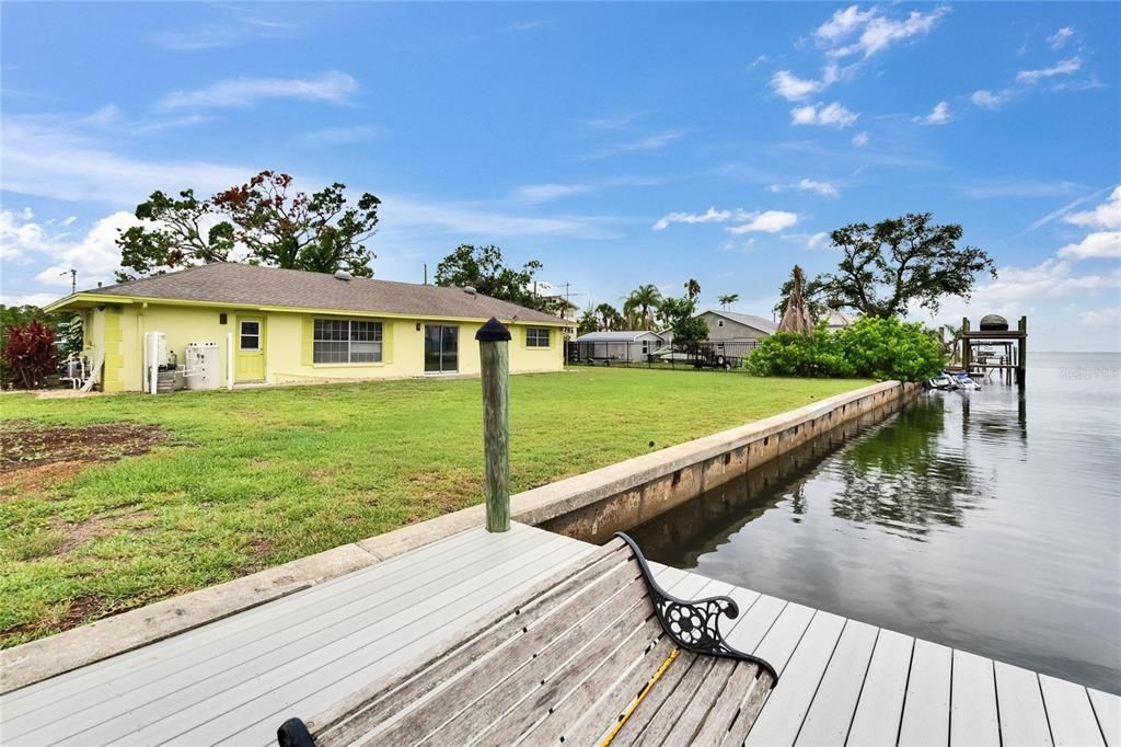 For Sale: $450,000 (3 beds, 2 baths, 1252 Square Feet)