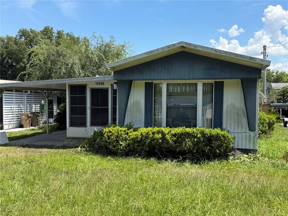 For Sale: $139,900 (2 beds, 2 baths, 840 Square Feet)