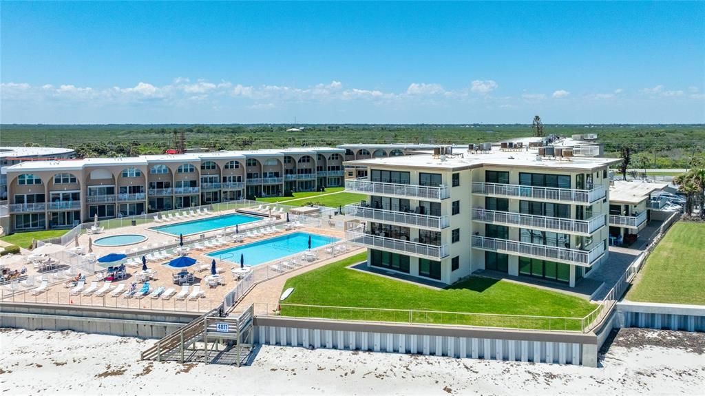 На продажу: $555,500 (2 спален, 2 ванн, 1008 Квадратных фут)