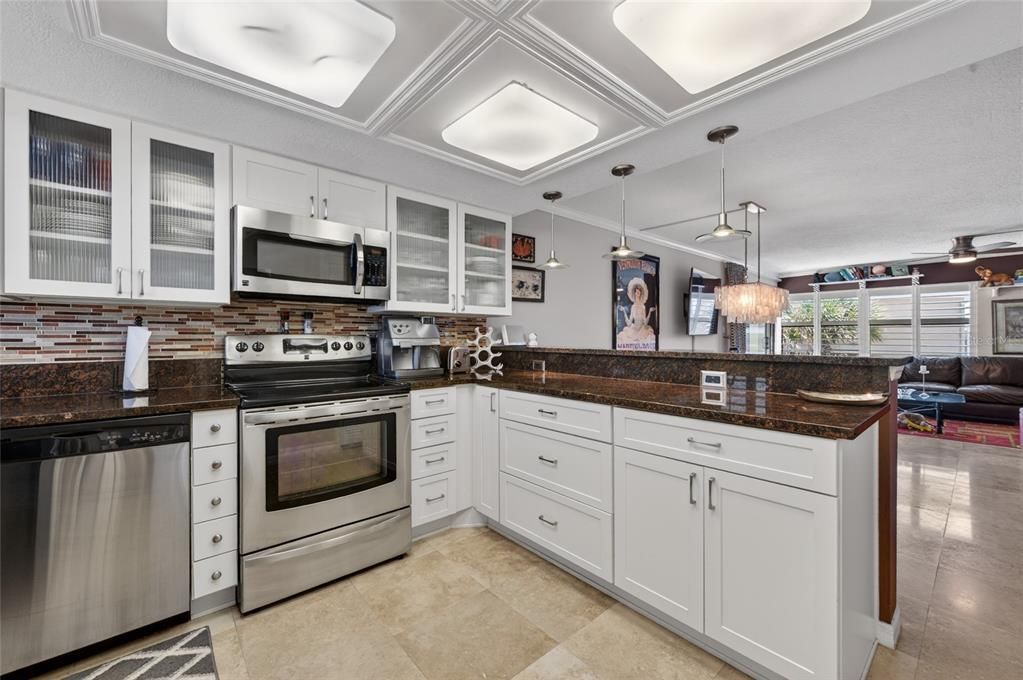 На продажу: $555,500 (2 спален, 2 ванн, 1008 Квадратных фут)