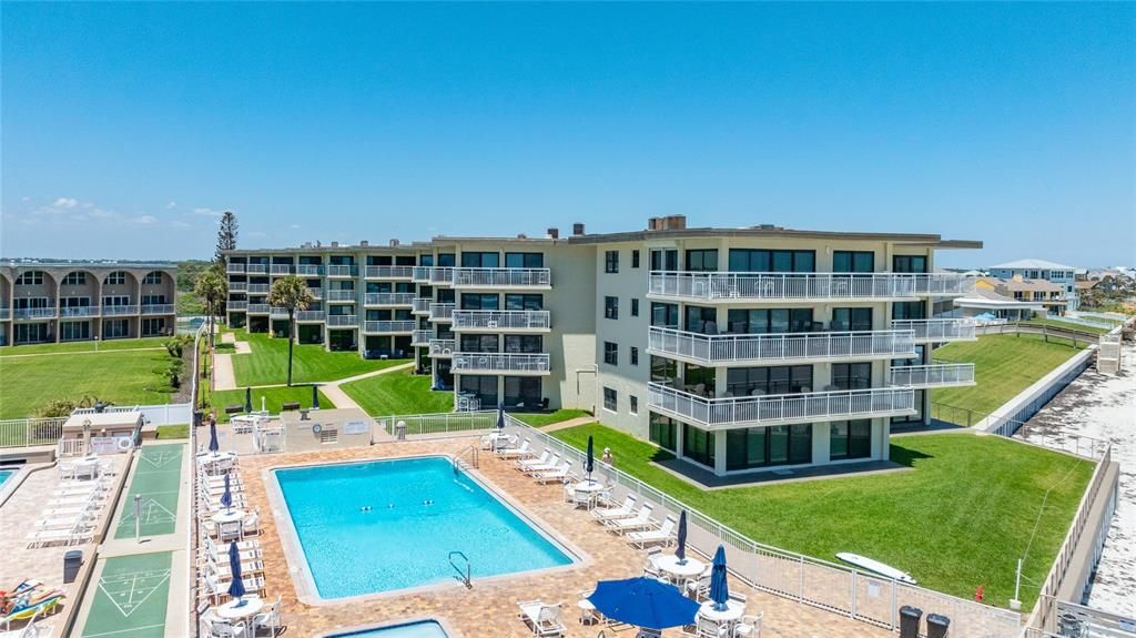 На продажу: $555,500 (2 спален, 2 ванн, 1008 Квадратных фут)