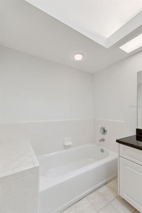 For Sale: $234,000 (2 beds, 2 baths, 1368 Square Feet)