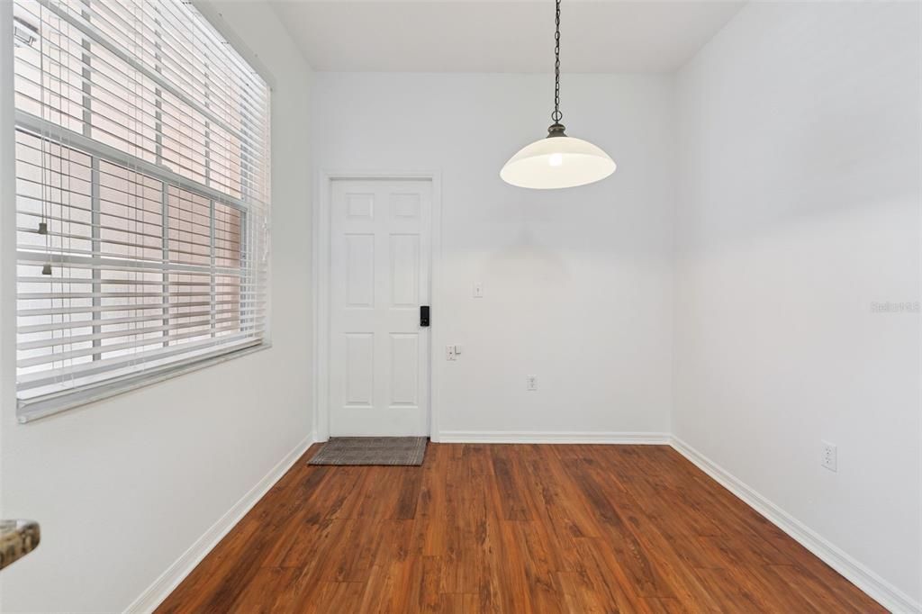 For Sale: $234,000 (2 beds, 2 baths, 1368 Square Feet)