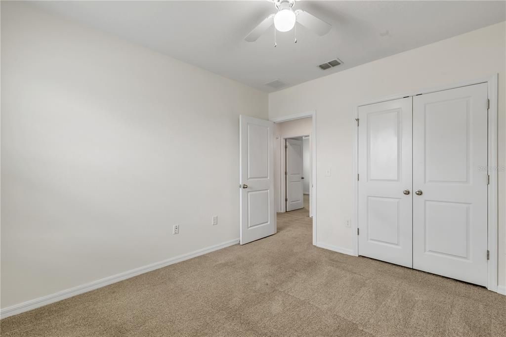 En Venta: $314,900 (4 camas, 2 baños, 2319 Pies cuadrados)