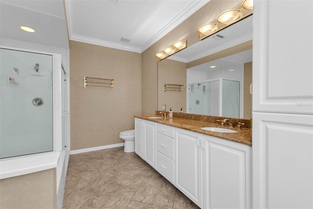 For Sale: $599,000 (3 beds, 2 baths, 2172 Square Feet)