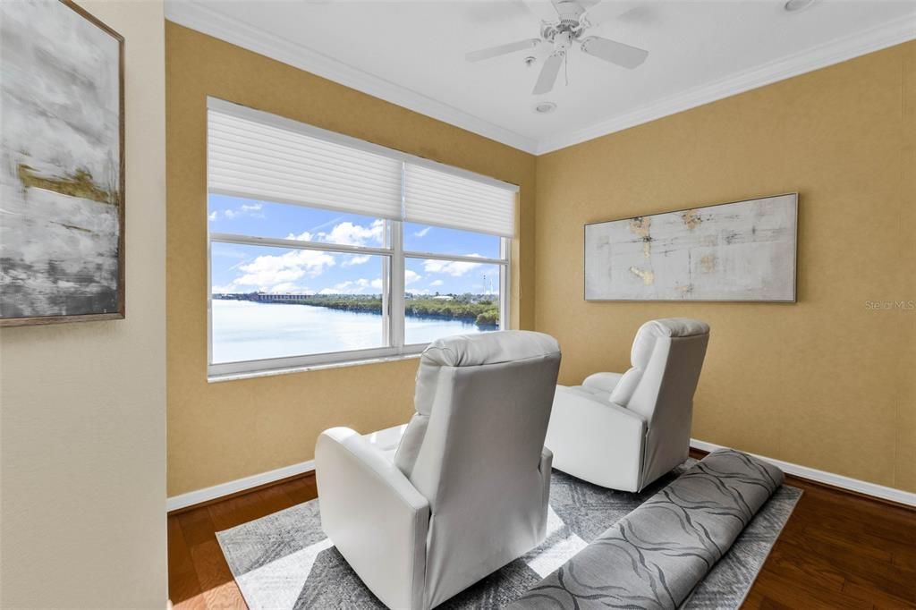 For Sale: $599,000 (3 beds, 2 baths, 2172 Square Feet)