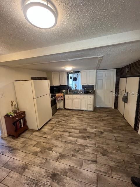 En Venta: $149,000 (3 camas, 1 baños, 1500 Pies cuadrados)