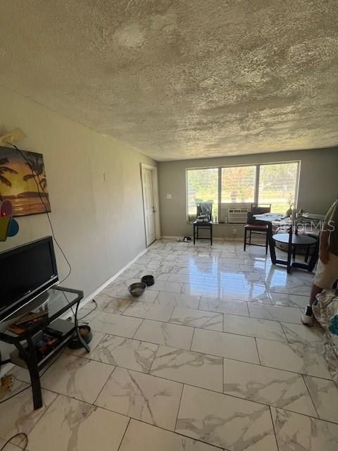 En Venta: $149,000 (3 camas, 1 baños, 1500 Pies cuadrados)