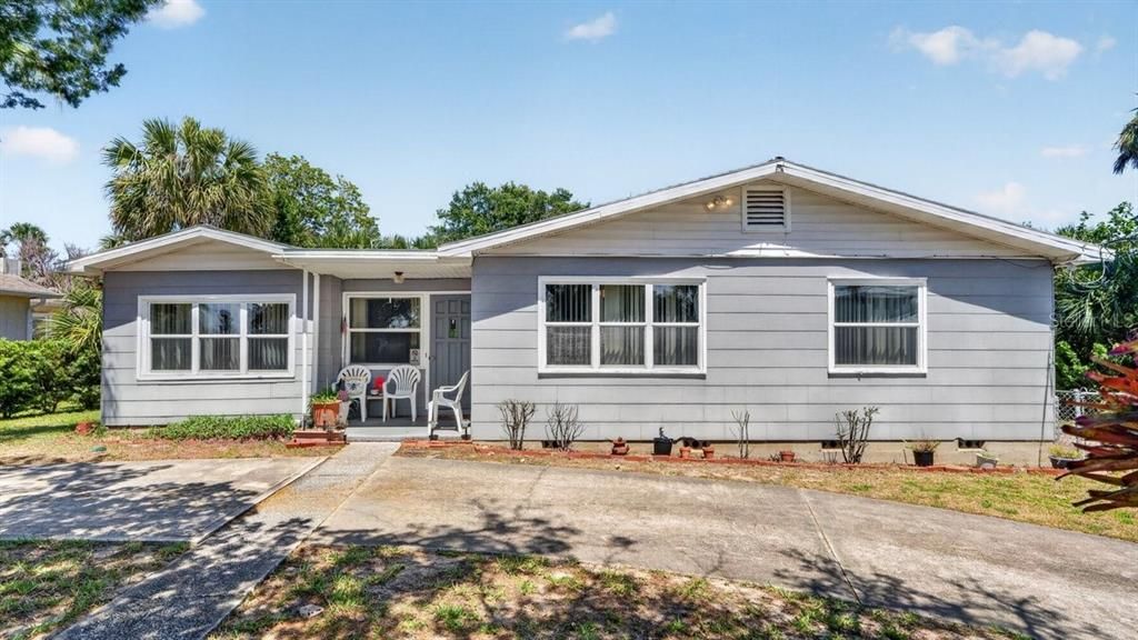 Activo con contrato: $285,000 (4 camas, 2 baños, 1698 Pies cuadrados)