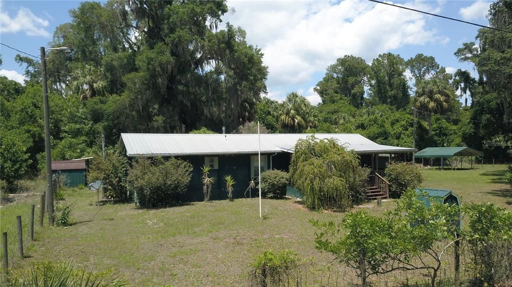 For Sale: $110,000 (2 beds, 1 baths, 770 Square Feet)