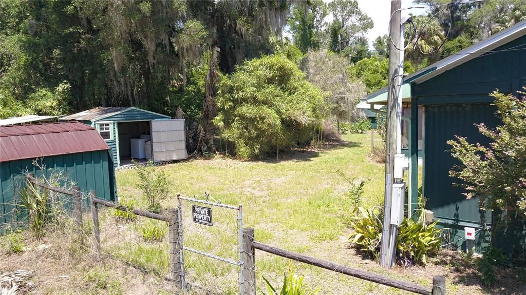 For Sale: $110,000 (2 beds, 1 baths, 770 Square Feet)