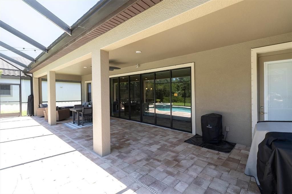 For Sale: $980,000 (5 beds, 4 baths, 3547 Square Feet)