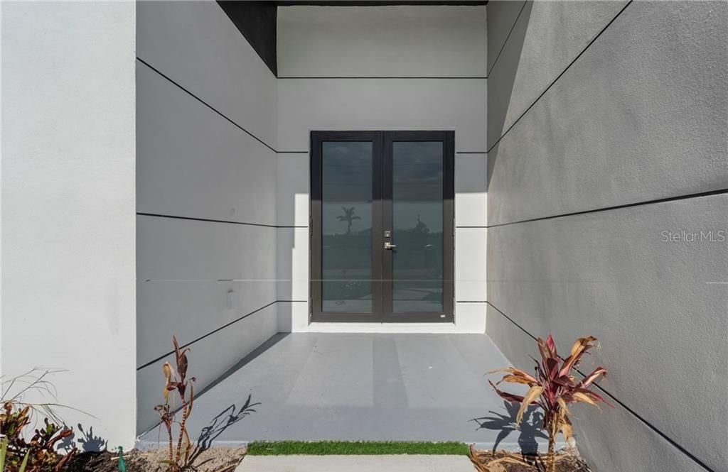 En Venta: $420,000 (4 camas, 3 baños, 1904 Pies cuadrados)