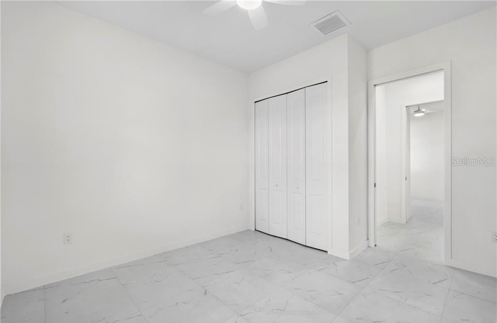 En Venta: $420,000 (4 camas, 3 baños, 1904 Pies cuadrados)
